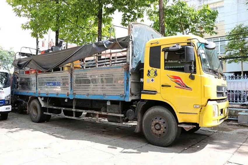 Smuggling ring of combine harvesters from Cambodia to Vietnam dismantled
